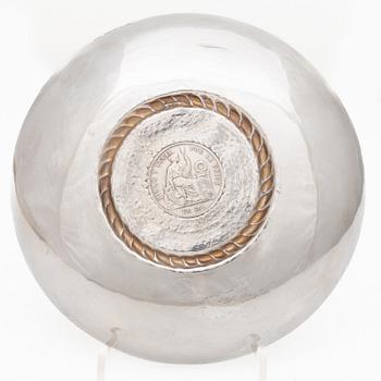Bowl dish, sterling silver, Peru, 20th century.