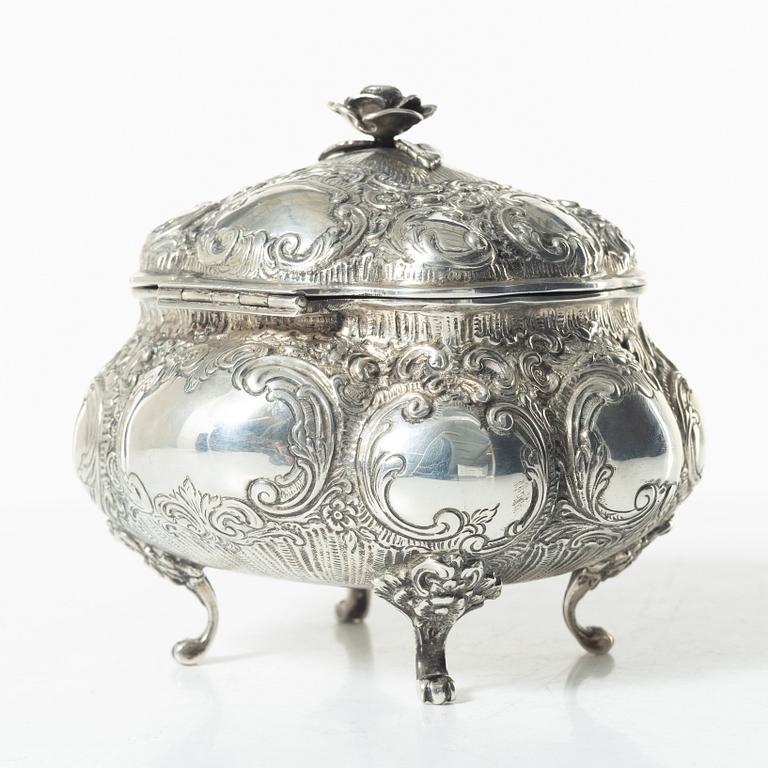 Sockerskål, silver, rokokostil, 1900-tal.