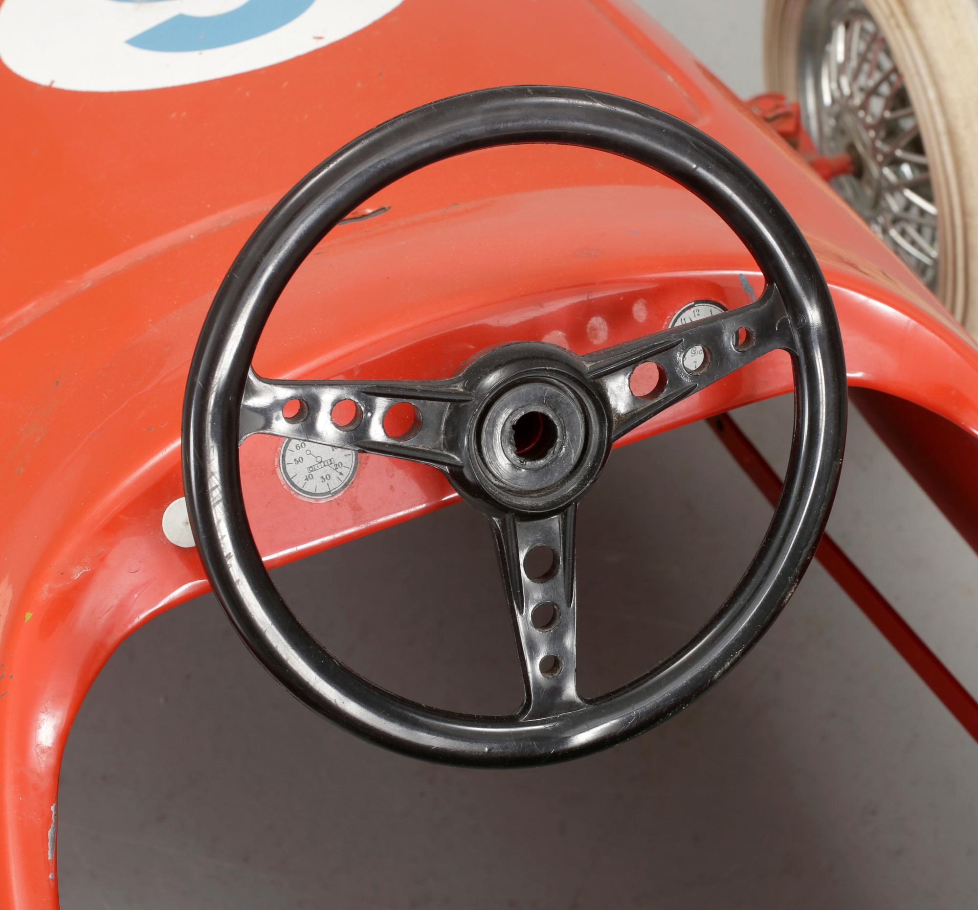 TRAMPBIL, av märket Maserati, omkring 1900-talets mitt.