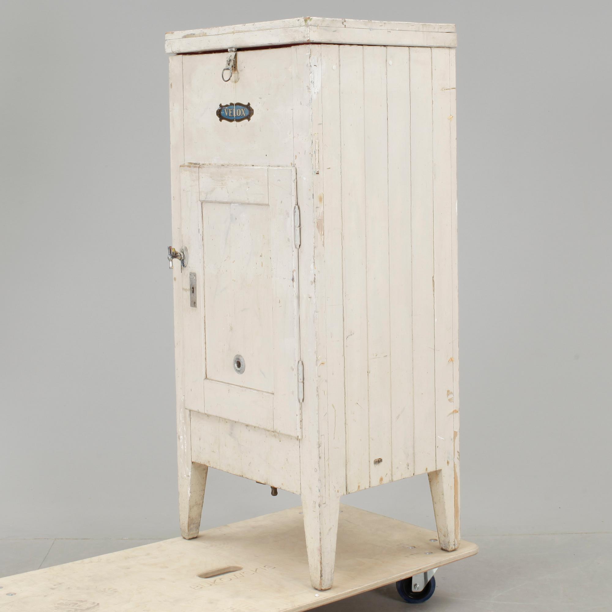 KYLSKÅP, Velox, 1900-talets första hälft.