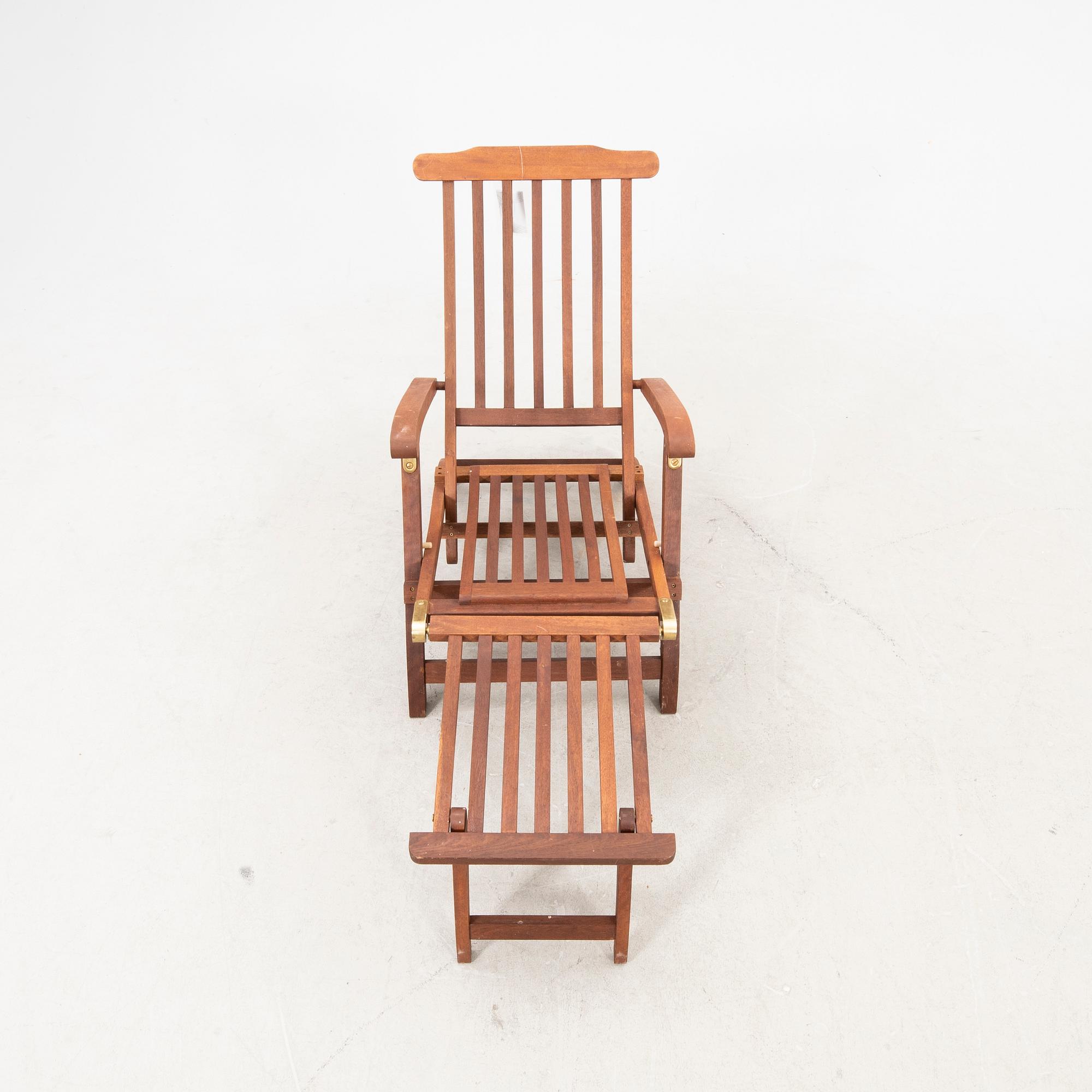 A wooden deck chair late 20thcentury/21st cenntury.