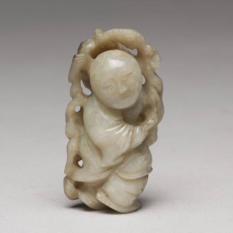 A group of three carved nephrite sculptures, Qing dynasty.