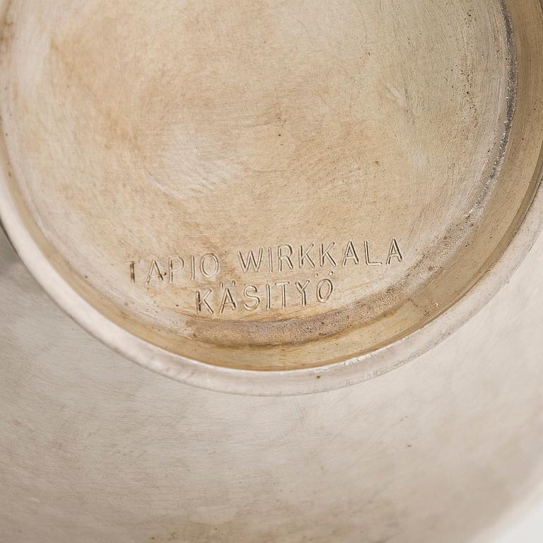 Tapio Wirkkala, a silver sugar bowl and cream jug, Kultakeskus, Hämeenlinna 1977 and 1985.