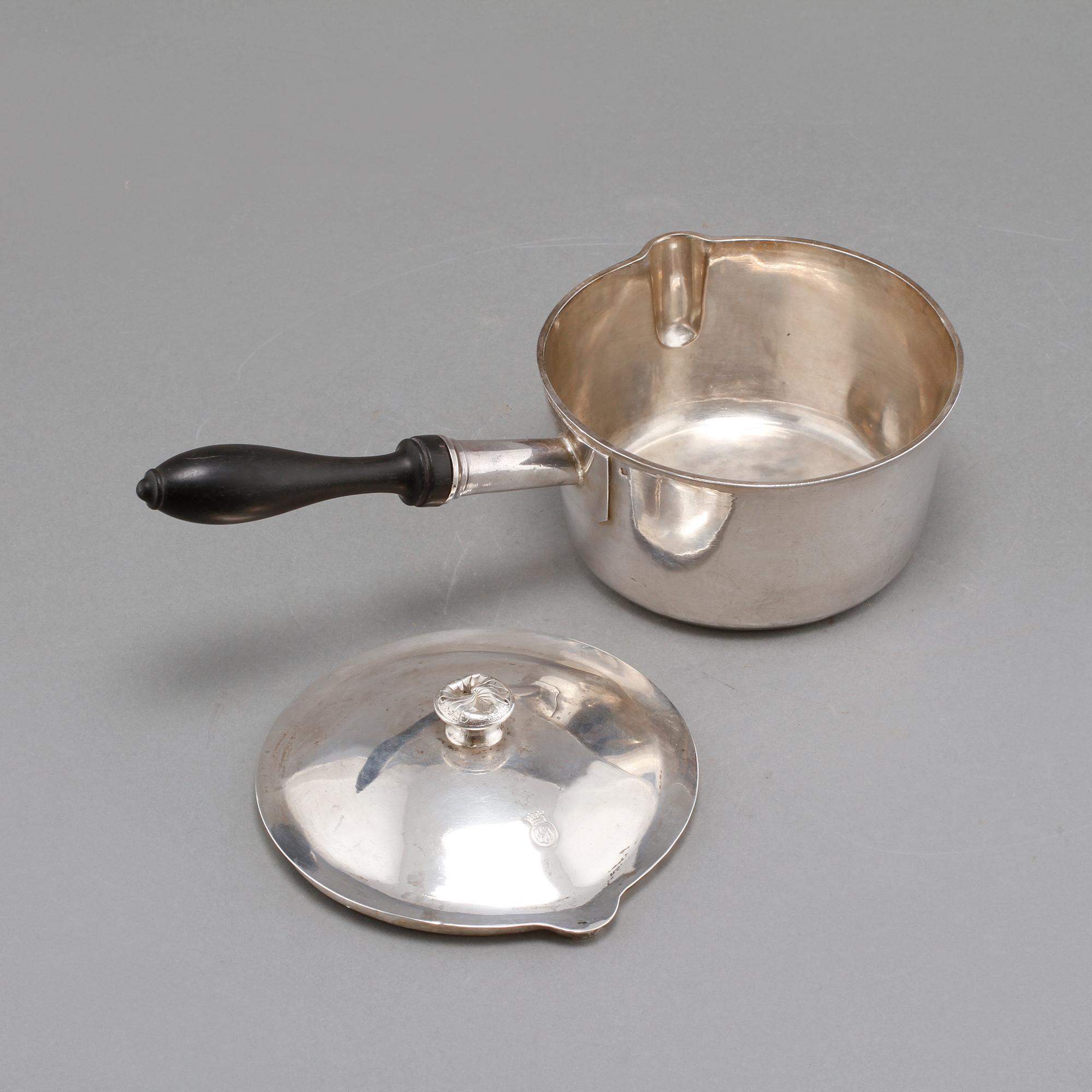 LOCKKAROTT, silver, Frankrike, 1900-talets början, vikt 380 g.