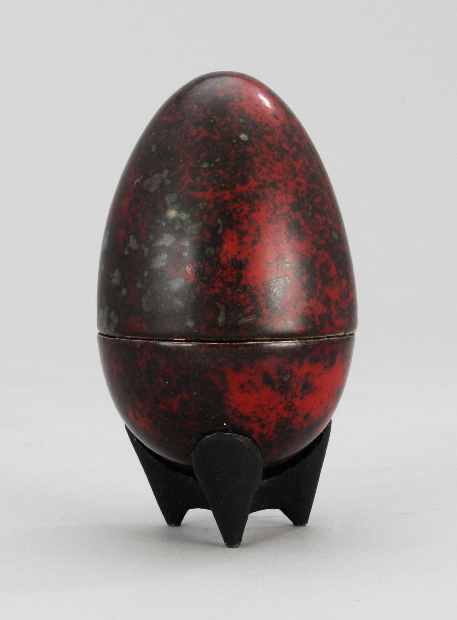 ÄGG, stengods. Hans Hedberg.