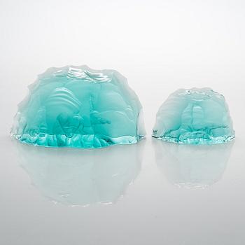 Vicke Lindstrand, Two 'Iceberg' glass sculptures, signed, Kosta.