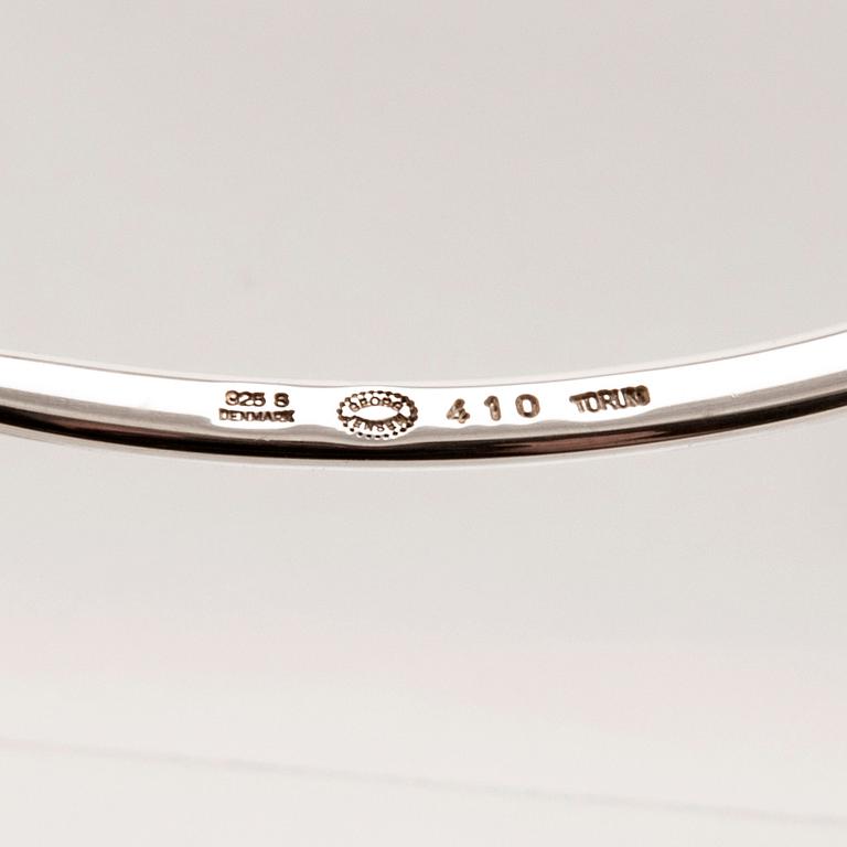 Vivianna Torun Bülow-Hübe, silver necklace with rock crystals designed for Georg Jensen.