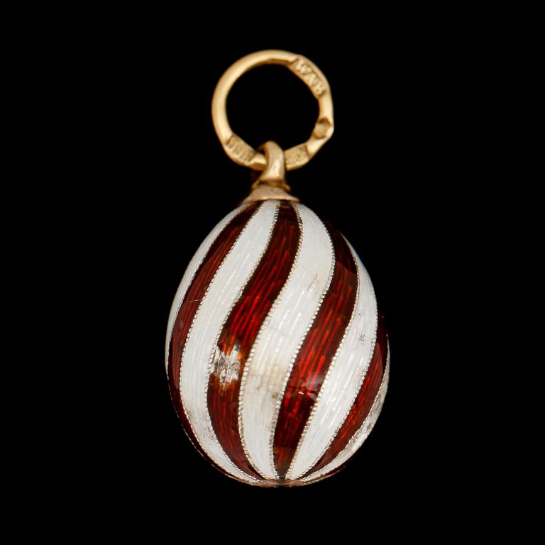 HÄNGE, 18 k, WA Bolin, Ryssland, ägg.