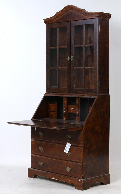 SKRIVSKÅP, rokokostil, 1900-talets andra hälft.