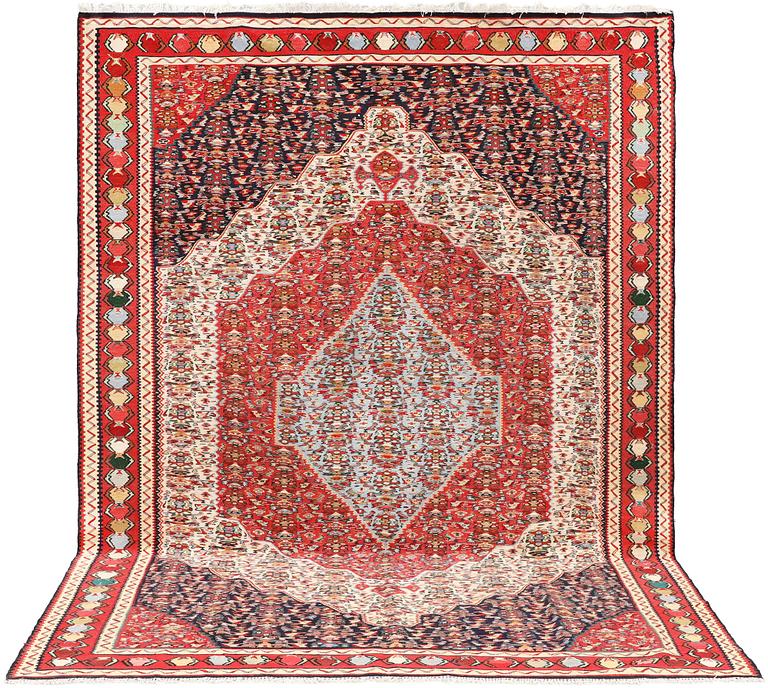 A Senneh kilim carpet,  c 271 x 200 cm.