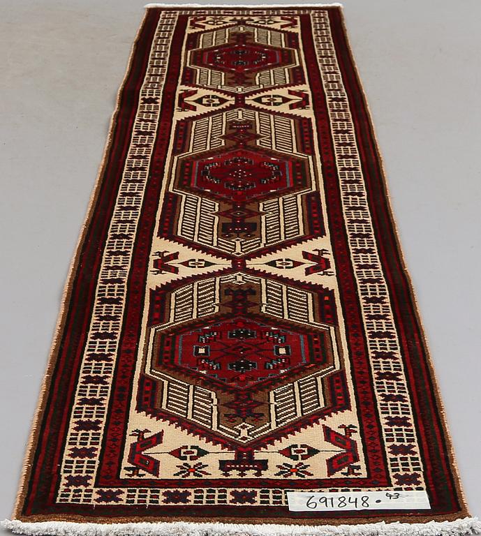 MATTA, Hamadan, ca 305 x 78 cm.