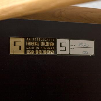 Børge Mogensen, an oak drinks trolley, model 5370, Fredericia Stolefabrik, Denmark, 1960's.