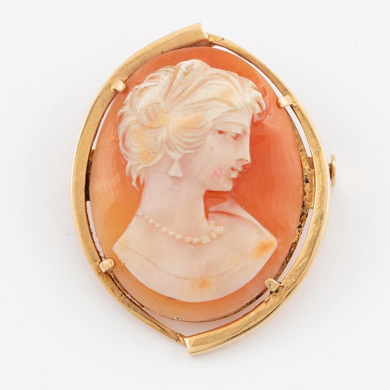 Hänge/brosch, 18K guld med snäckskalscamé.