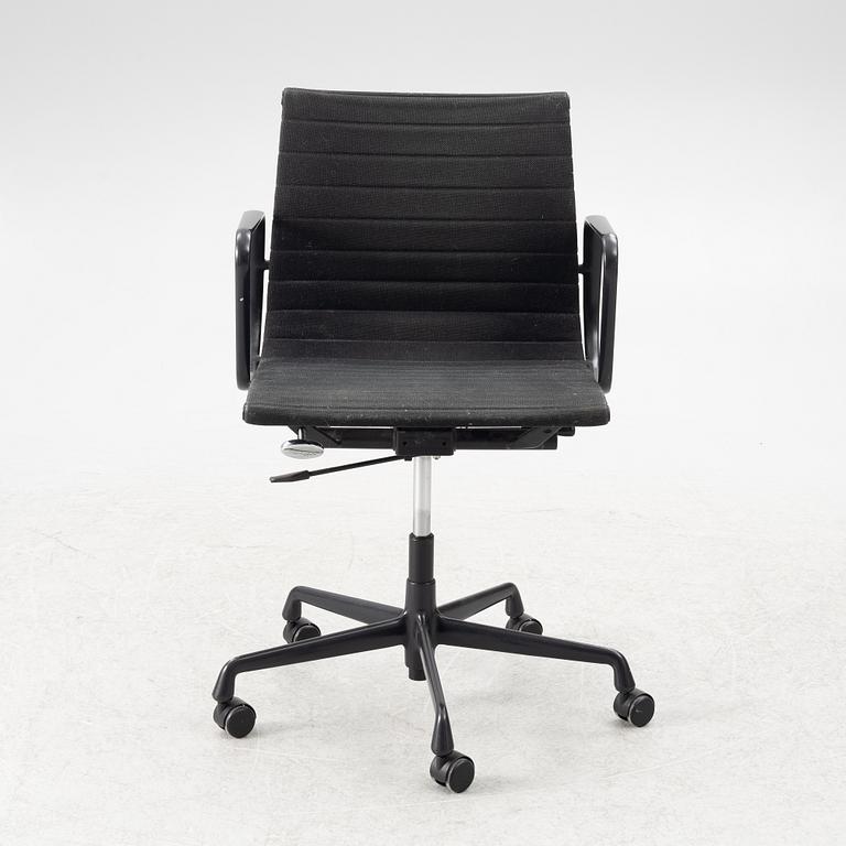 Charles & Ray Eames, office chair "EA 108" for Vitra.