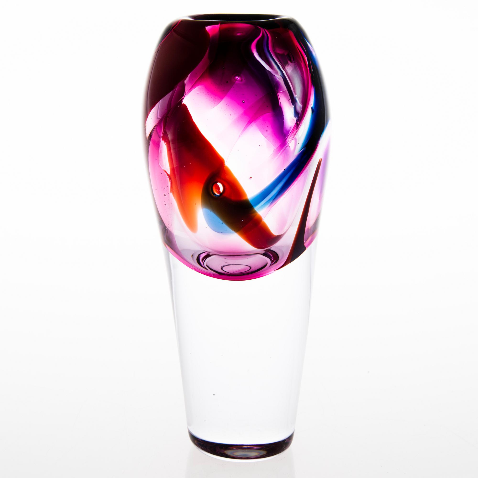 SINI MAJURI, a glass sculpture signed Sini Majuri 21/50.