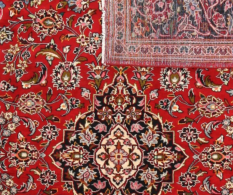 MATTA, Keshan, old, ca ca 294 x 200 cm.