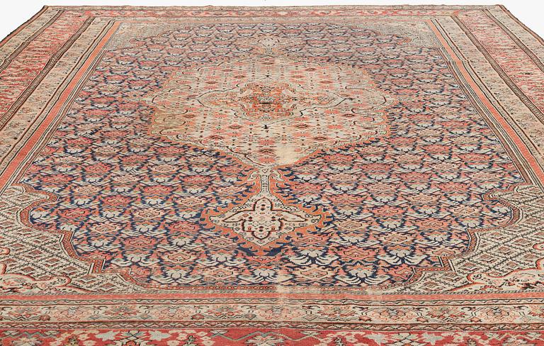 Rug, Mahal, Antique, West Persian 1880s. ca. 520 x 400 cm.