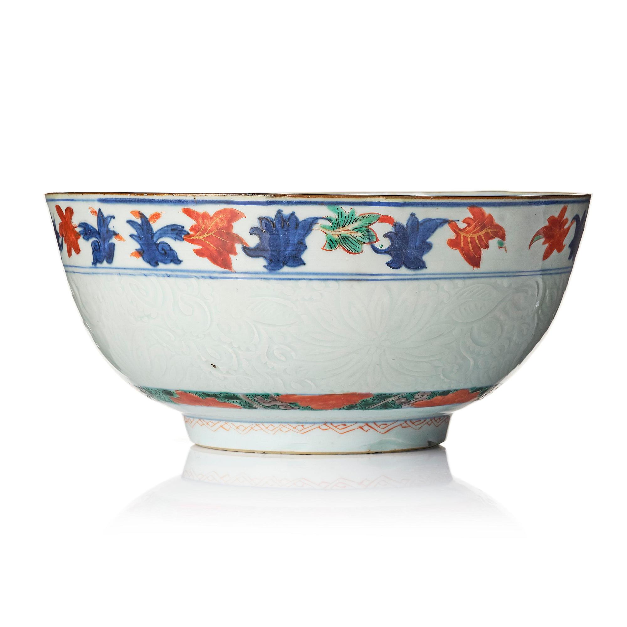 A famille verte bowl, Qing dynasty, Kangxi (1662-1722).