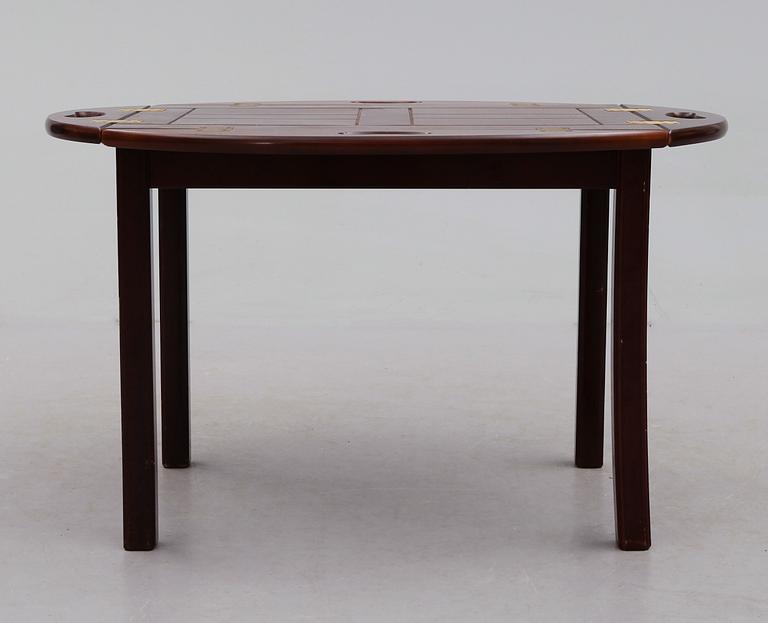 BORD, sk Butlers Tray, 1900-talets andra hälft.