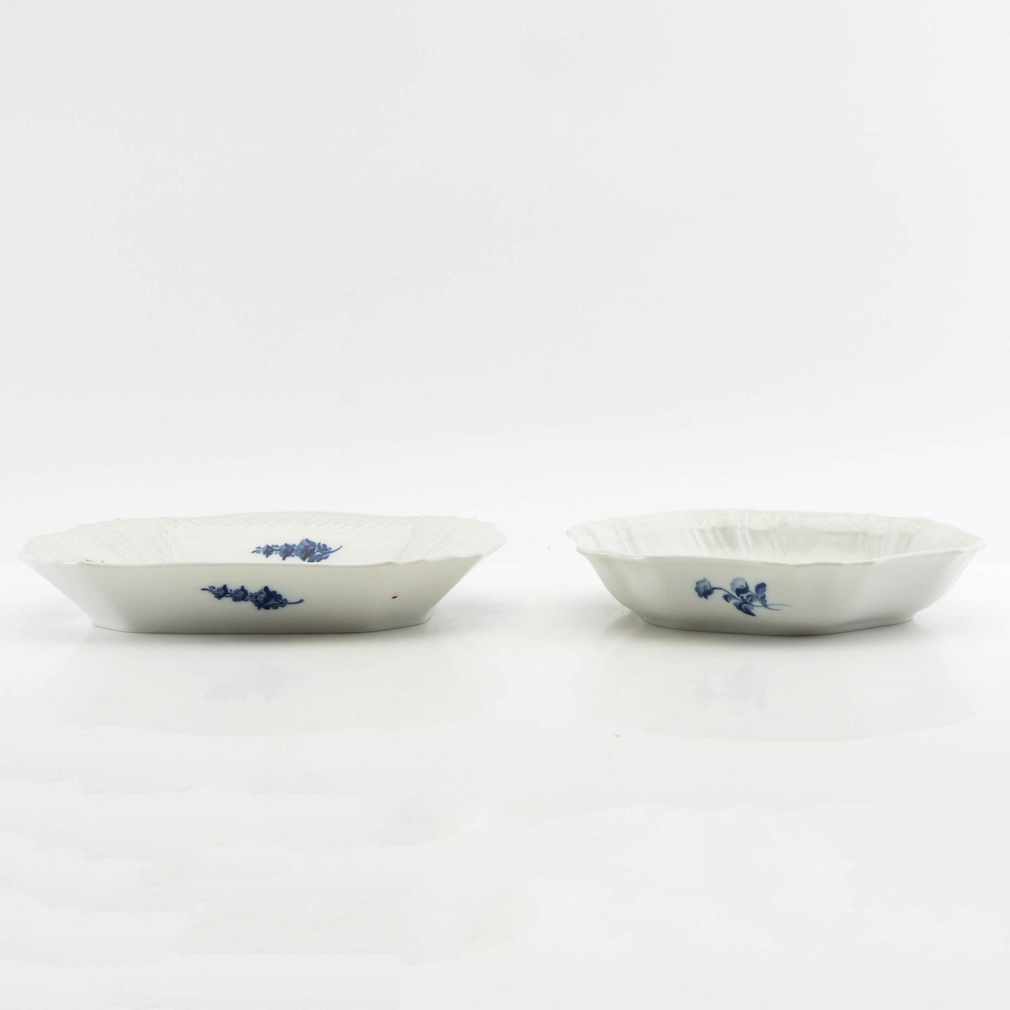 Servis  "Blå Blomst" ca 59 dlr Royal Copenhagen Danmark porslin.