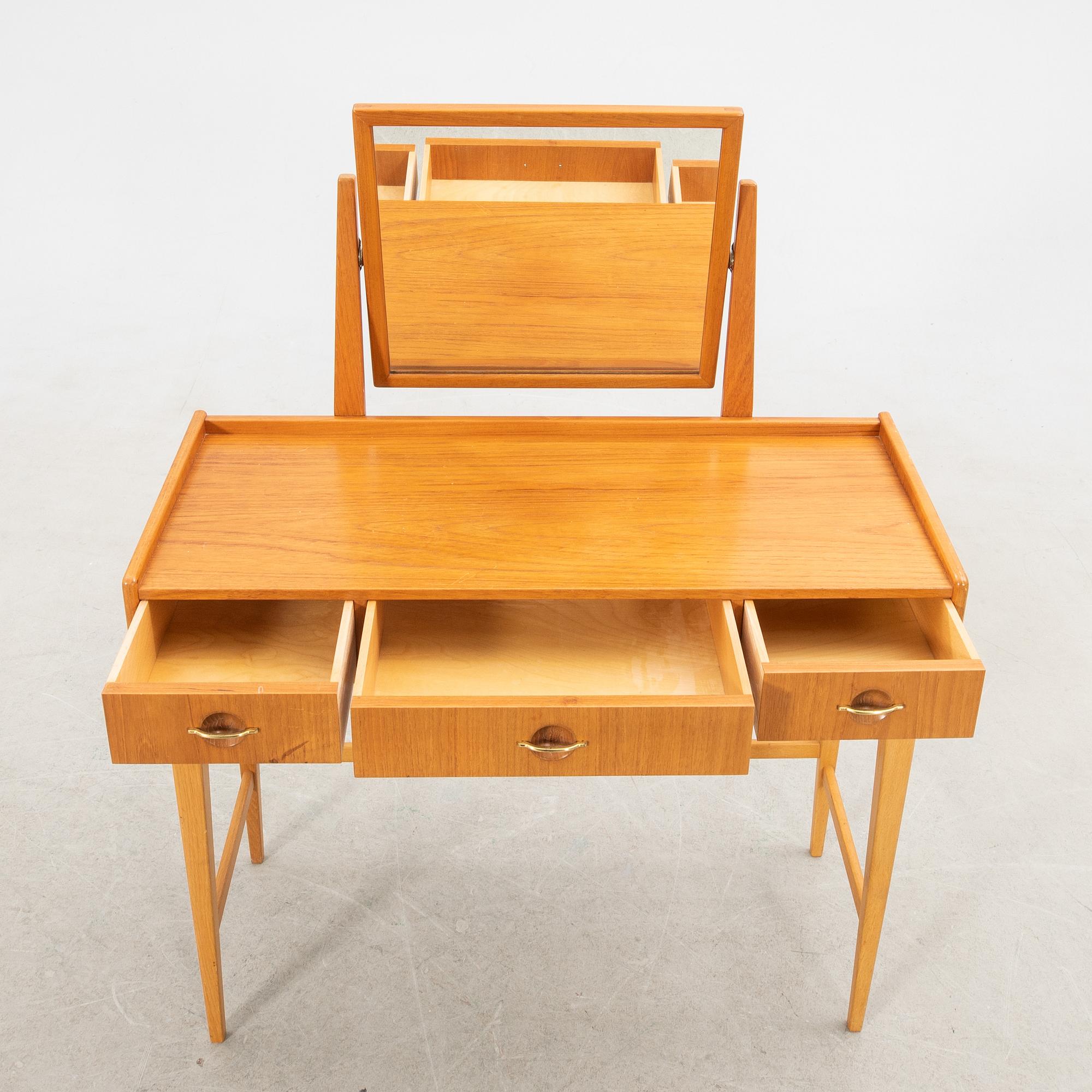 Dressing table model 471 Fröseke Nybrofabriken 1960s.