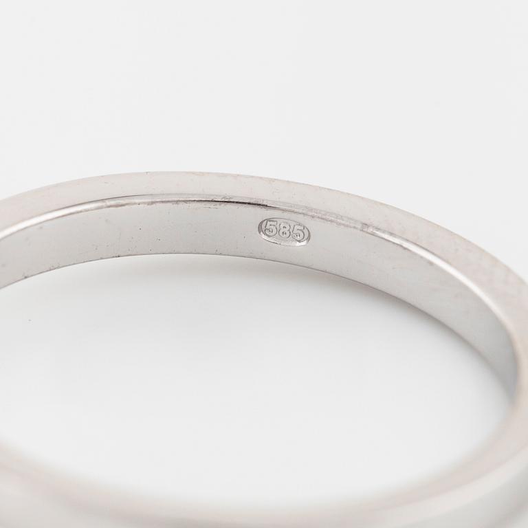 RING, med tanzanit ca 0.80 ct.