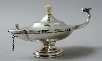 OLJELAMPA, silver. Import K Anderson, 1900-talets första hälft. Ca 100 g.