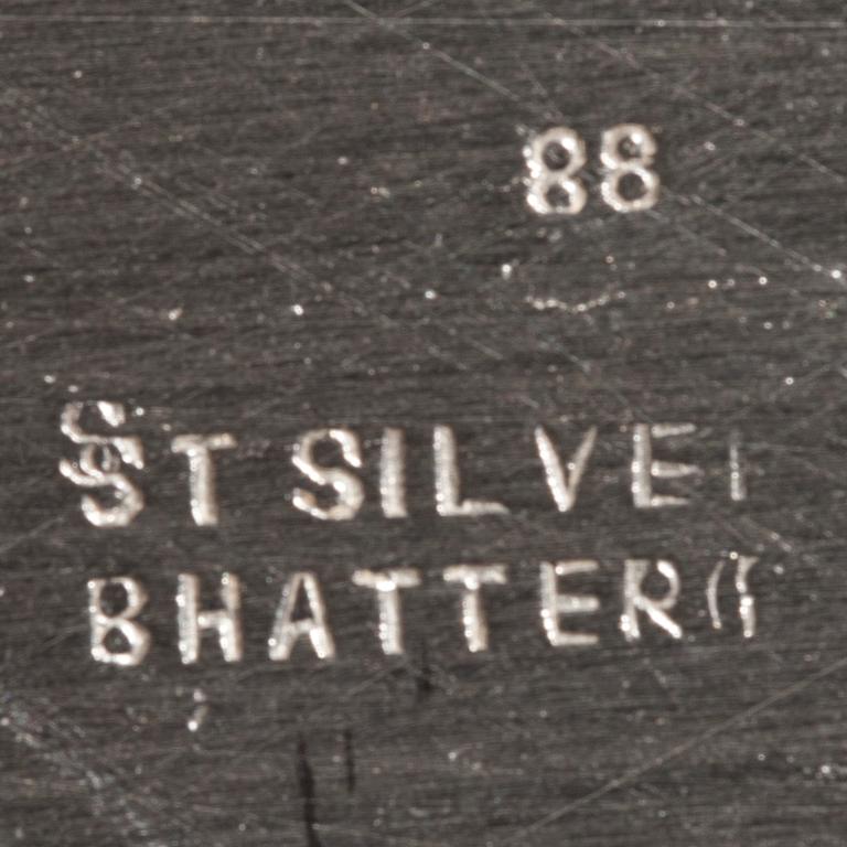 FAT, 900 silver. Turkiet. Finska importstämplar 830 från år 1996. Vikt 822 g.