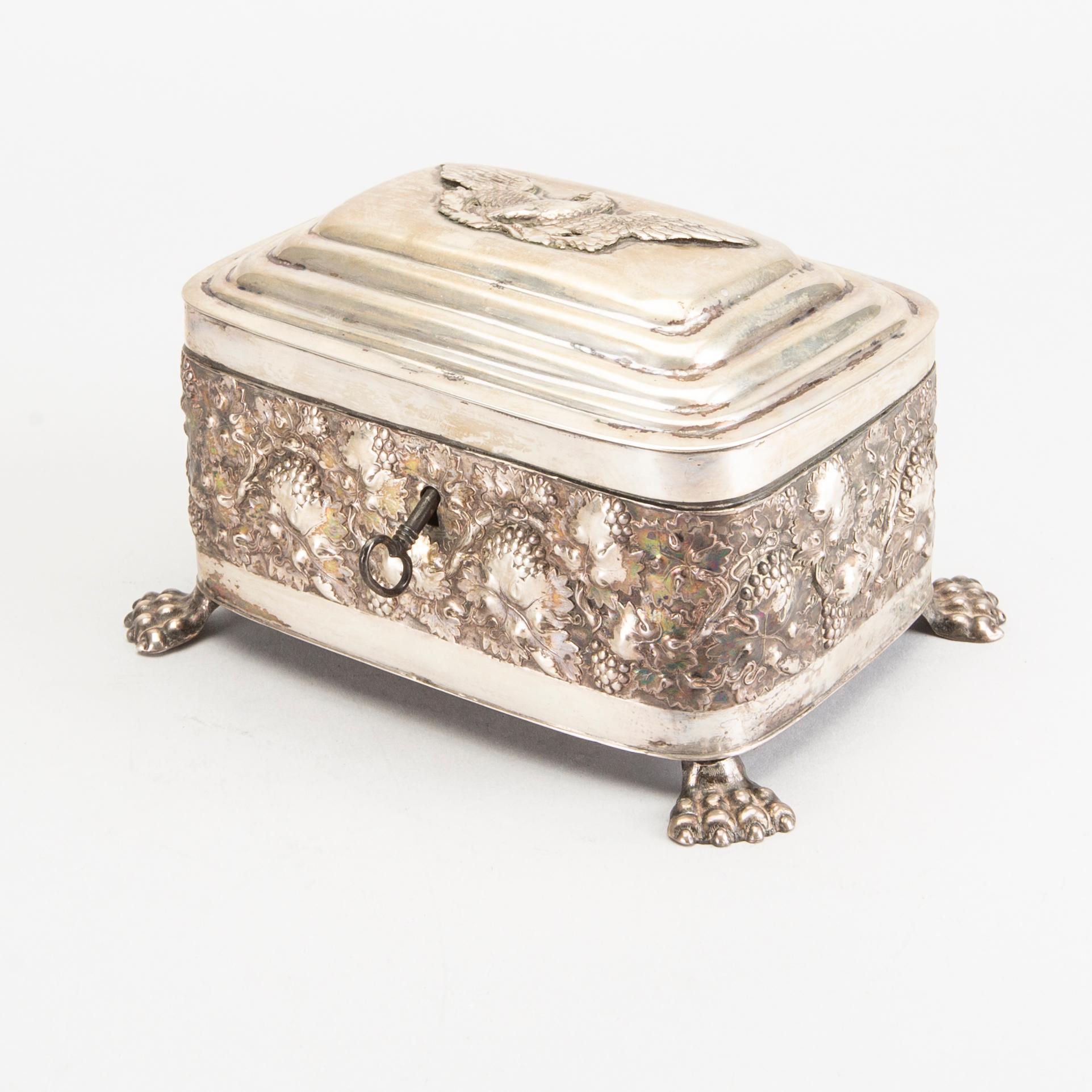 A 19/20th century silver baroque style suger box, weight ca 465 gr.