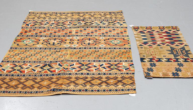A BED COVER AND A FRAGMENT, flat weave, ca 214,5 x 117,5 cm  and ca  126 x 53 cm, Scania the 19th century.