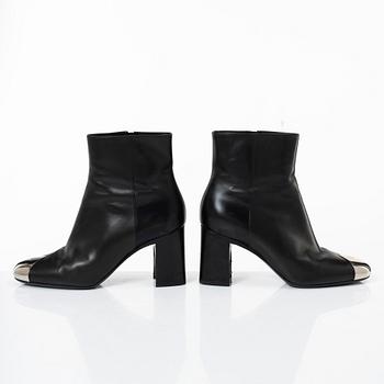 Louis Vuitton, stövletter, ett par, storlek 37.