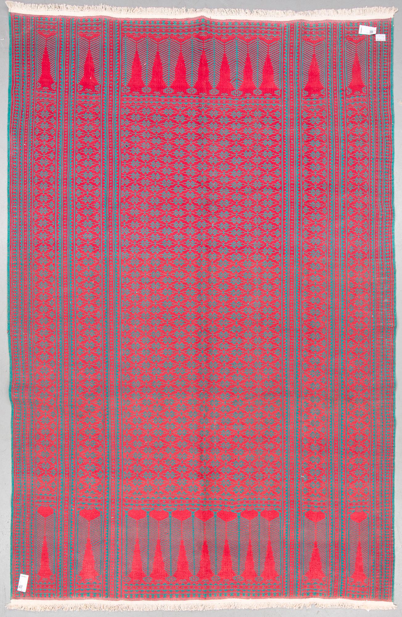 Matta, slätväv, Zilo, ca 303 x 242 cm.