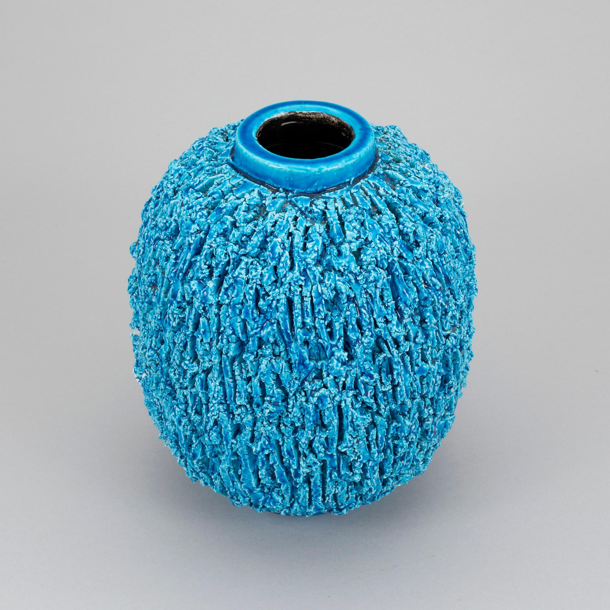 GUNNAR NYLUND, vas, stengodschamotte, "Igelkottvasen", Rörstrand, formgiven 1936.