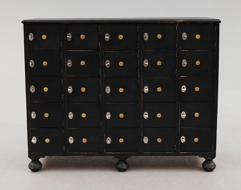 LÅDFACK, 1900-talets första hälft.