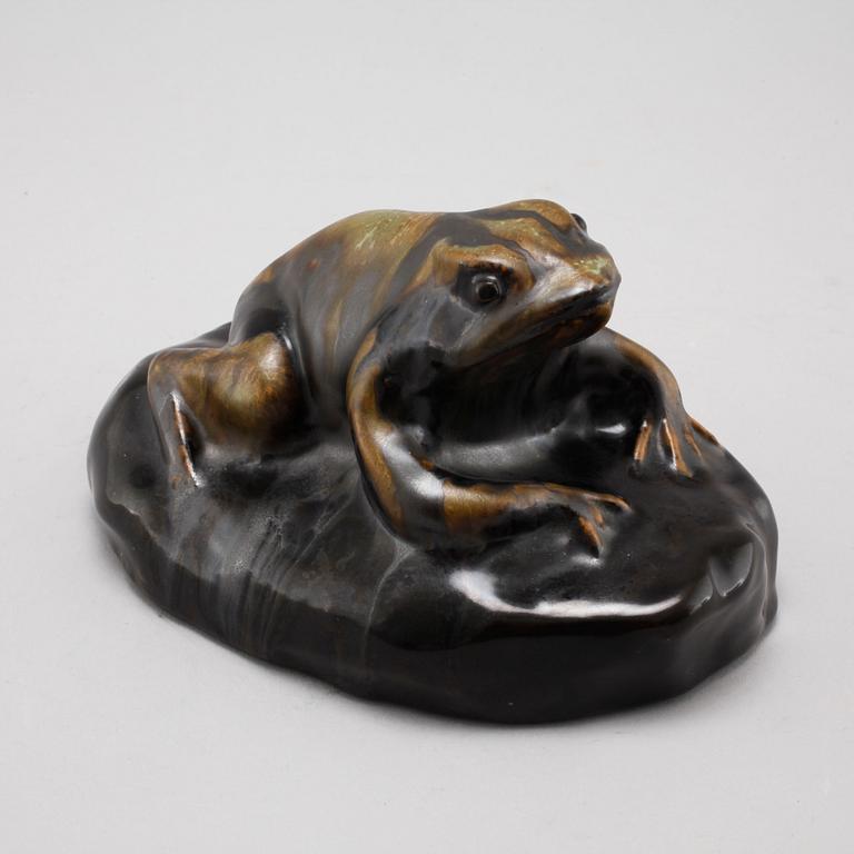 OIDENTIFIERAD KONSTNÄR, skulptur, keramik, signerad E.H, möjligen Ester Henning, 1900-talets första hälft.