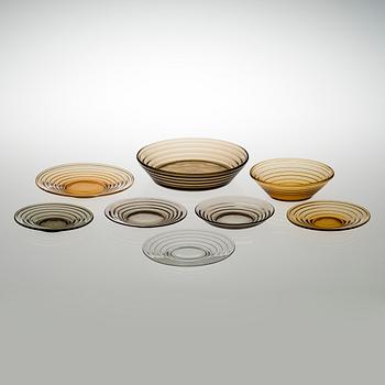 A collection of 20 glass tableware "Böljeblick" for Karhulan Lasitehdas, Finland, 1930-1940s.