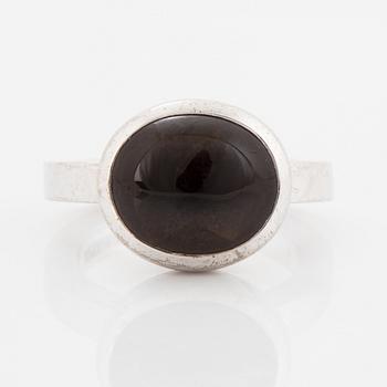 Efva Attling, ring, armband och hänge med kedja, 'love bead' silver med rökkvarts.