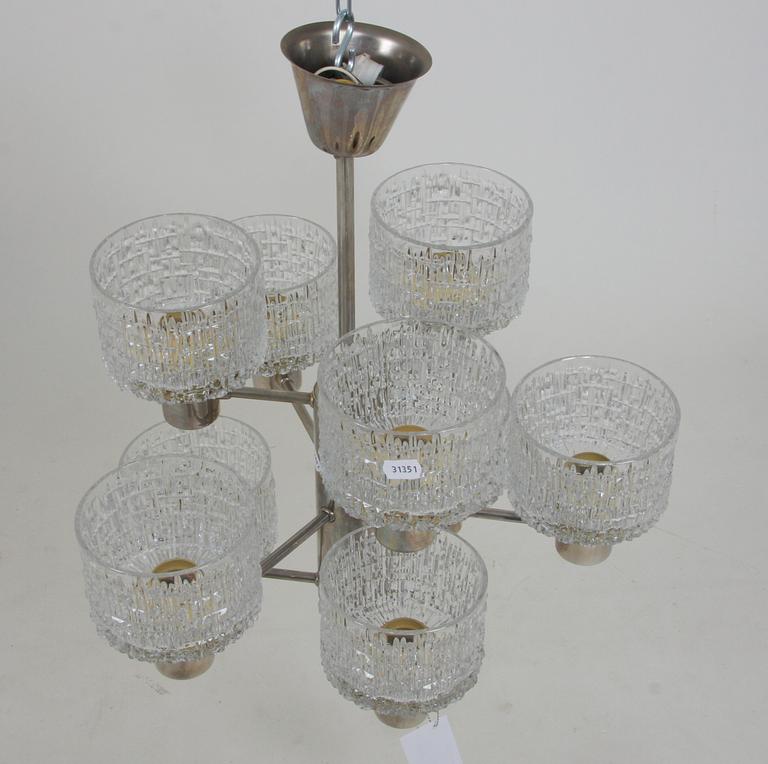 TAKARMATURER, ett par snarlika. H 52.