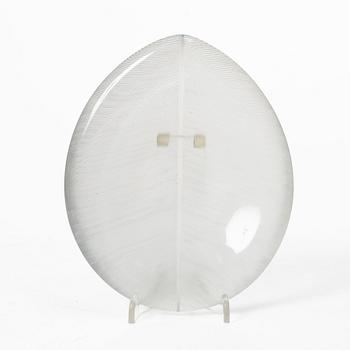 Tapio Wirkkala, Plate, “Lehti”, and bowl, Iittala.