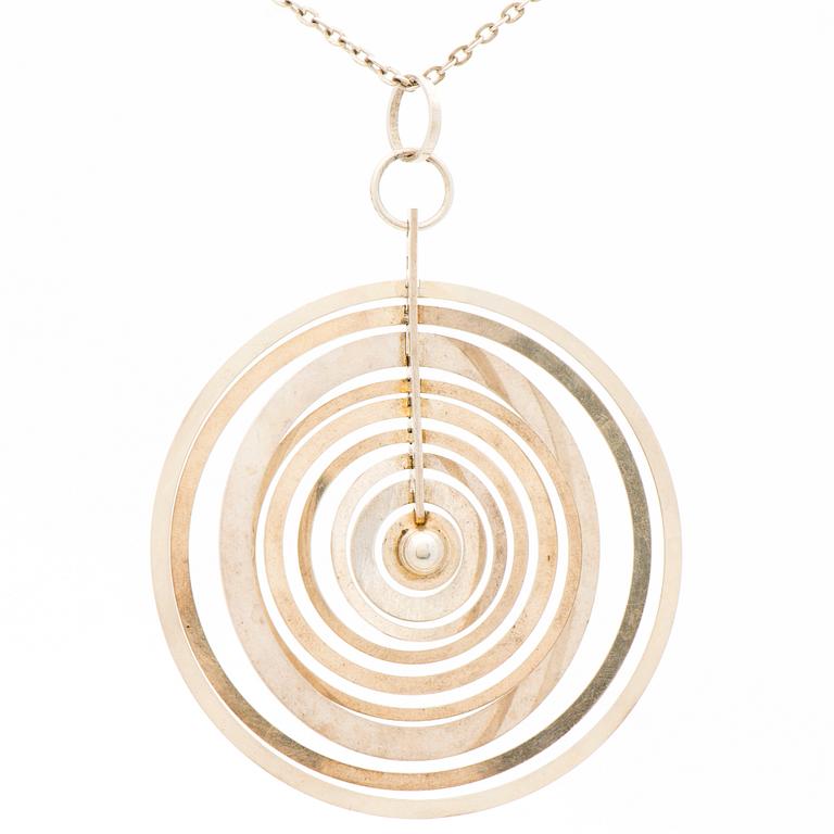 TAPIO WIRKKALA, HÄNGE, "Silvermåne", silver. Kultakesus 1971.