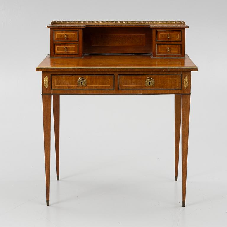 A desk, early 20th Century.