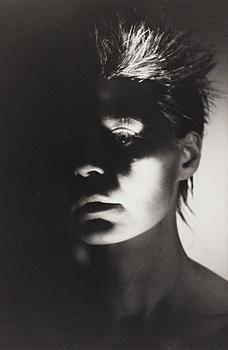 EVA KLASSON, photograph signed and dated on verso, vintage.