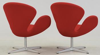FÅTÖLJER, ett par, "Svanen", Arne Jacobsen, Fritz Hansen.