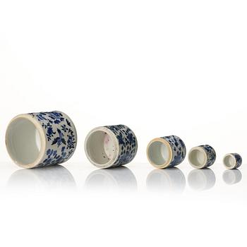 A set of five blue and white jars, Qing dynasty, 19th century.
