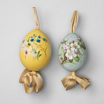 319. Two Russian porcelain eggs, 19th Century.