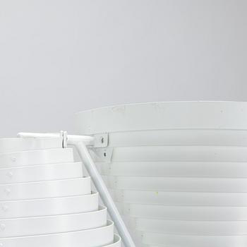 Alvar Aalto, An 'A 810' floor lamp, Valaisinpaja, 1980s.