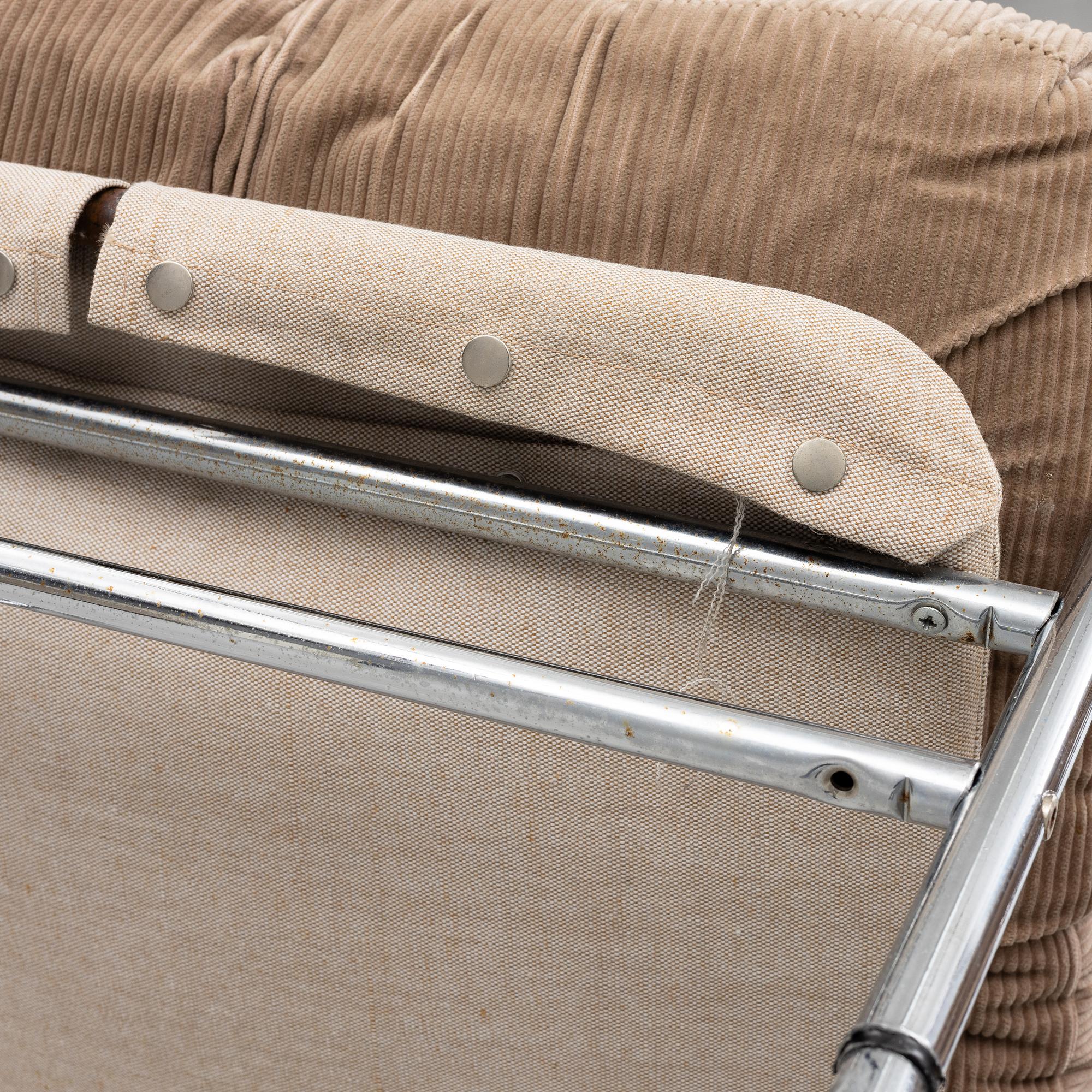 Jan-Eric Bengtsson,  a pair of "Häger" armchairs, IKEA, 1970s.