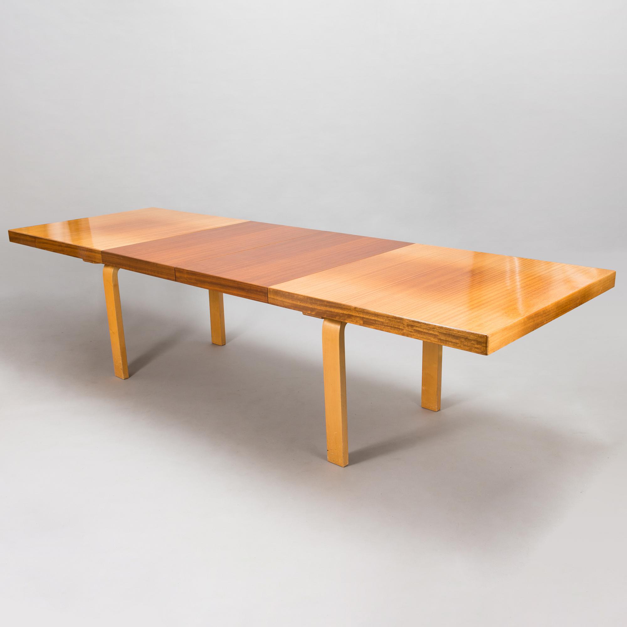 Alvar Aalto, A mid-20th-century dinner table "90", O.Y. Huonekalu- ja Rakennustyötehdas A.B. Finland.