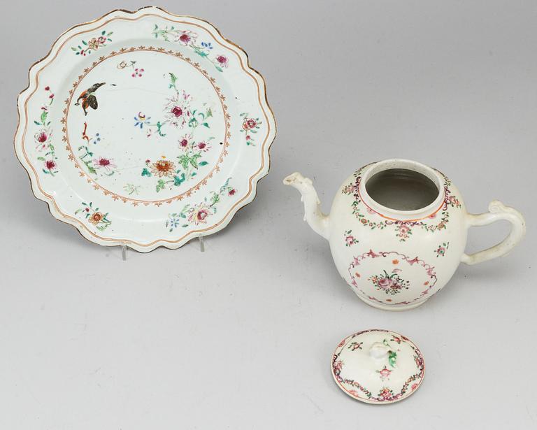 A famille rose teapot with cover and a dish, Qing dynasty, Qianlong (1736-95).