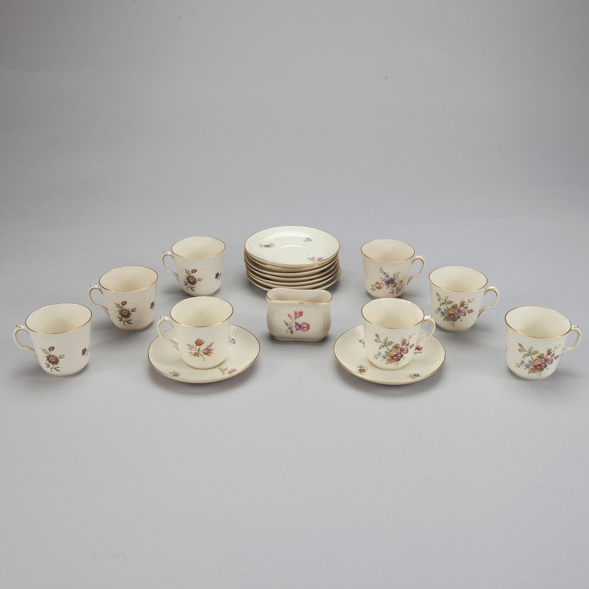 KAHVIKUPPEJA, 8 kpl, posliinia, Royal Copenhagen.